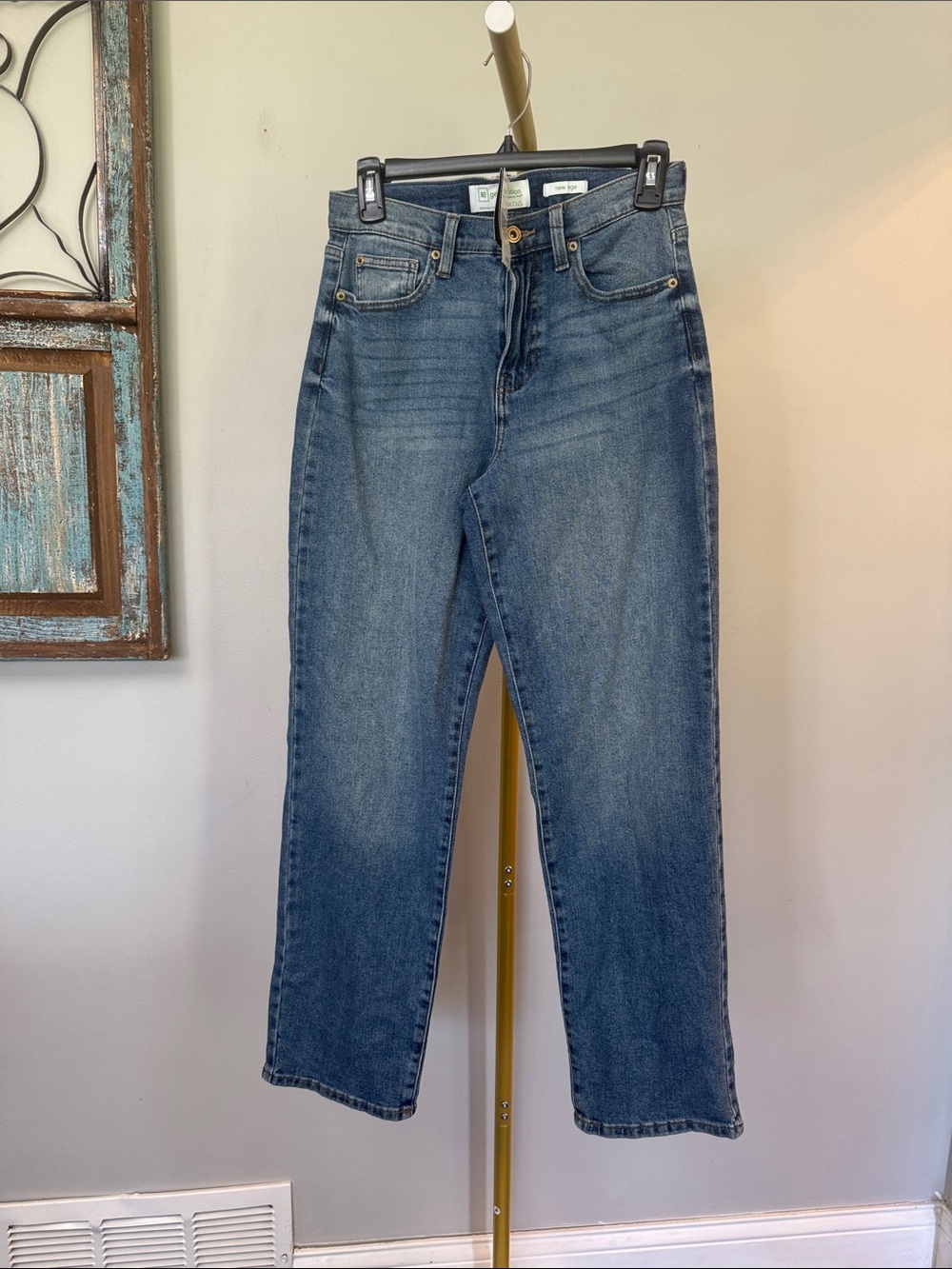 Celebrity Pink Classic Straight Leg Jeans in Medium Blue Wash NWT 3/26